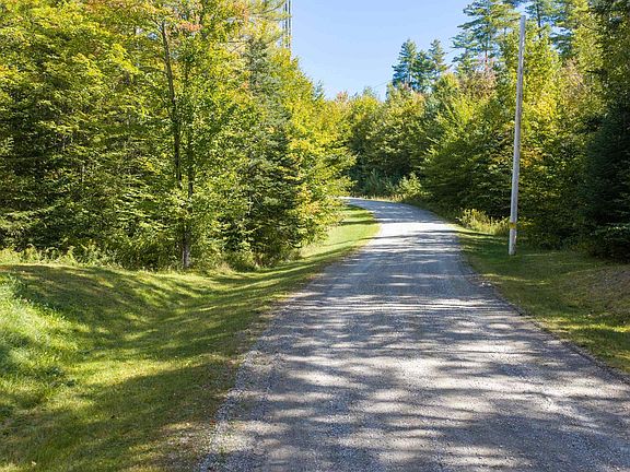 3rd image of 4a Stoney Brook Road #4a