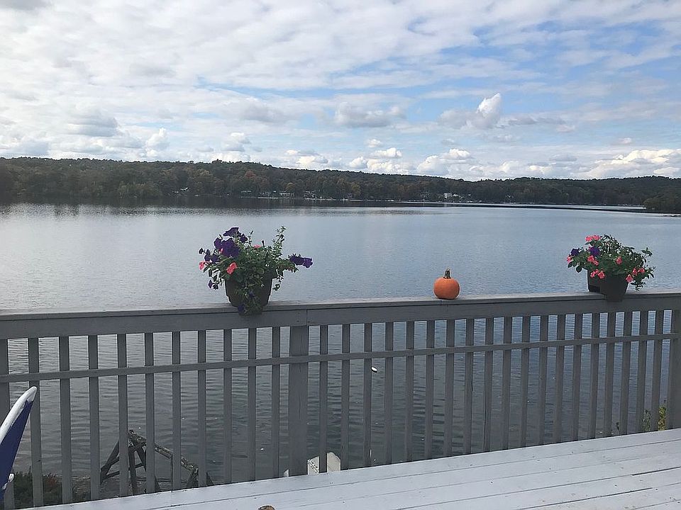1043 Lakeside Dr E, Highland Lakes, NJ 07422 Zillow