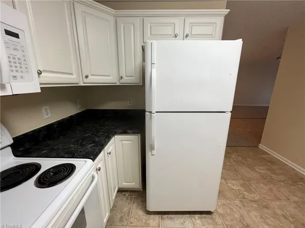 4074 Bentley Dr APT C3, Randleman, NC 27317