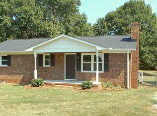 190 Goodjoin Rd, Campobello, SC 29322