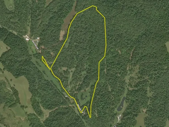 405 Masters Run, Le Roy, WV 25252