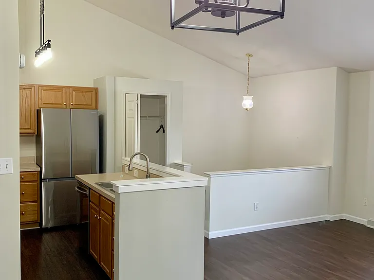 163 Norlawn Cir — Photo 5