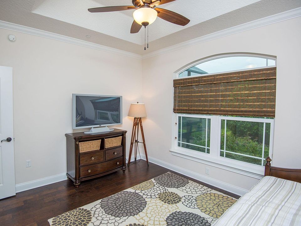 Bedroom #2 with Natural Light