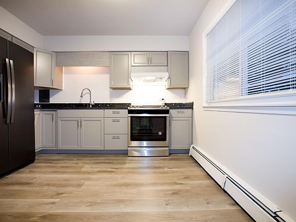2nd image of 434 N Ardmore Ave APT 3A