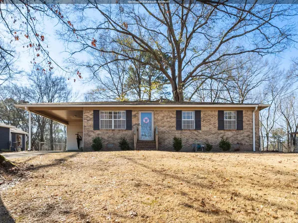 3030 Debra Dr, Fultondale, AL 35068