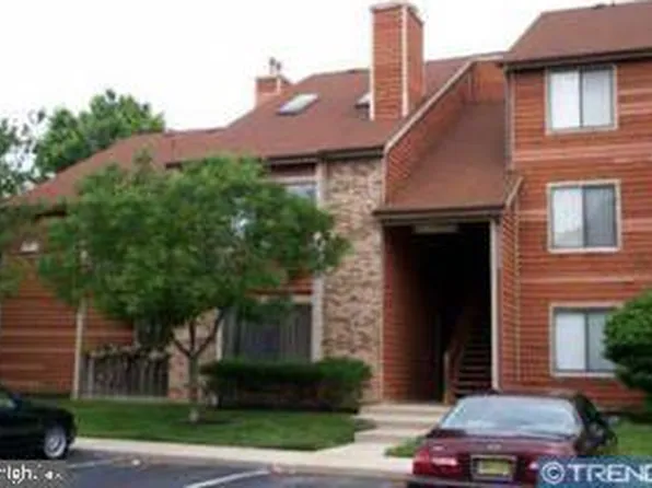 2604 Auburn Ct, Mount Laurel, NJ 08054