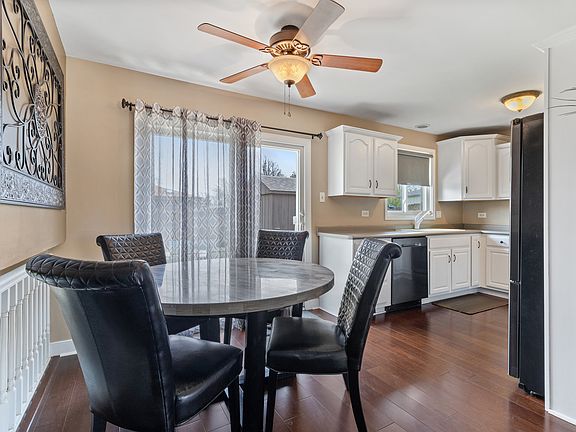 4th image of 16541 Sharon Ct