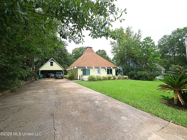 6837 Hilo St, Diamondhead, MS 39525