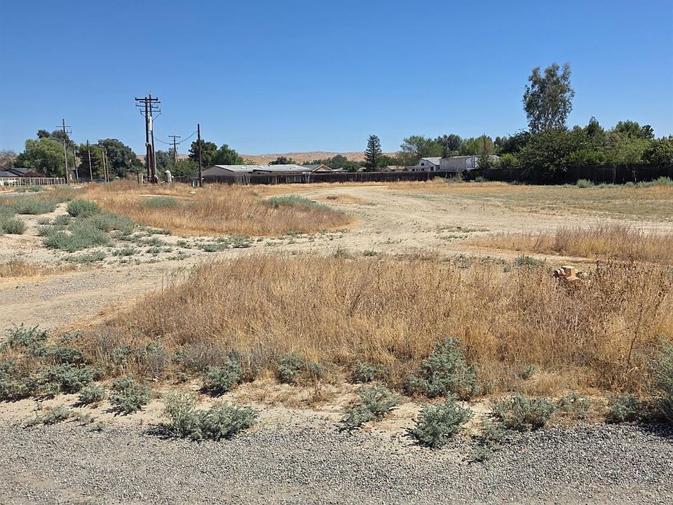 1st image of 28102 Carousel Ave