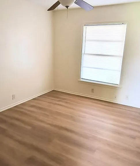 1015 Westway St — Photo 10