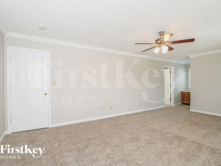 2105 Mirus Ct — Photo 10