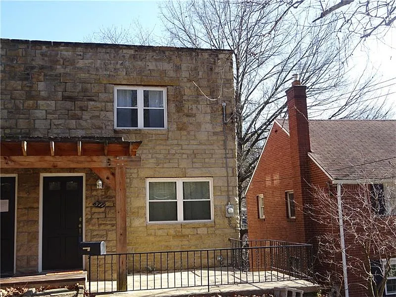 511 Allenby Ave photo 1