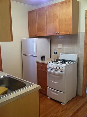 Rented by Warren T Real Estate Corp. | media 32