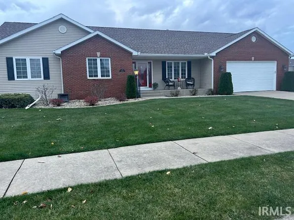 5733 Yellow Wood Dr, South Bend, IN 46614