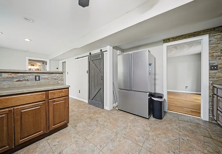 625 S Military Hwy — Photo 12