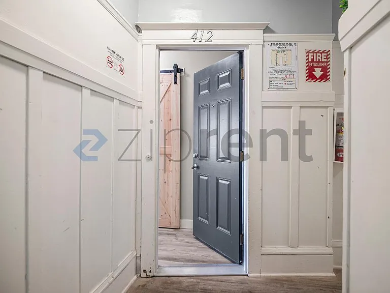 680 14th St #412 — Photo 8
