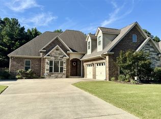 225 Bluebell Ct, Hot Springs, AR 71901
