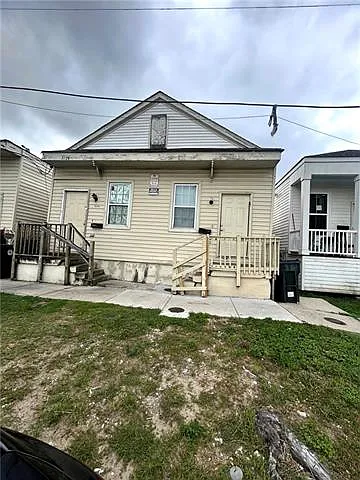 3128 Washington Ave — Photo 1