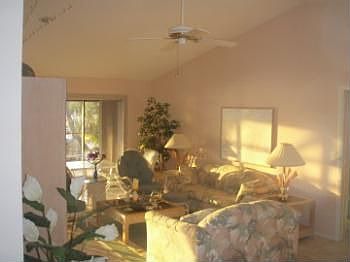 4th image of 4810 SW 5th Pl