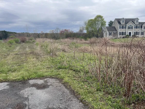 38 Adams Rd, Grafton, MA 01519