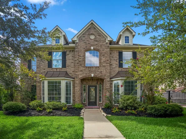 21007 Twisted Leaf Dr, Cypress, TX 77433