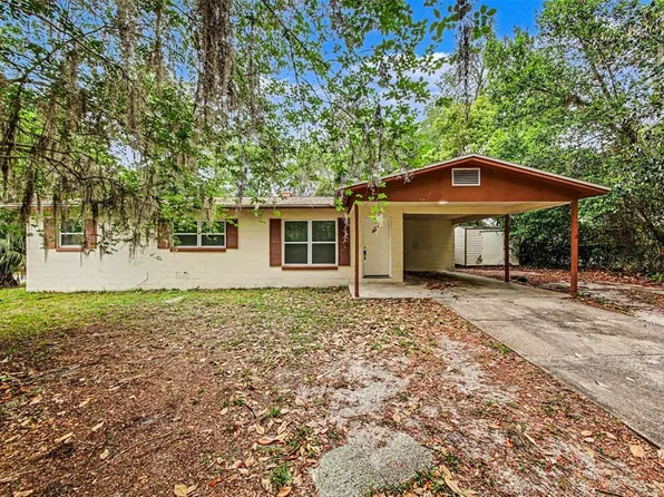 2318 Jobbins Dr, Leesburg, FL 34748