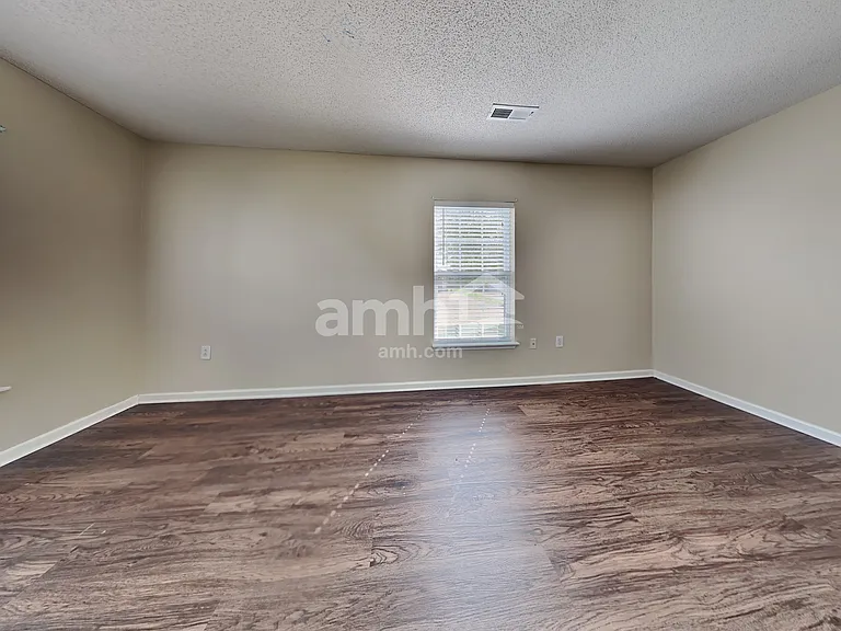 5001 Athol St — Photo 7