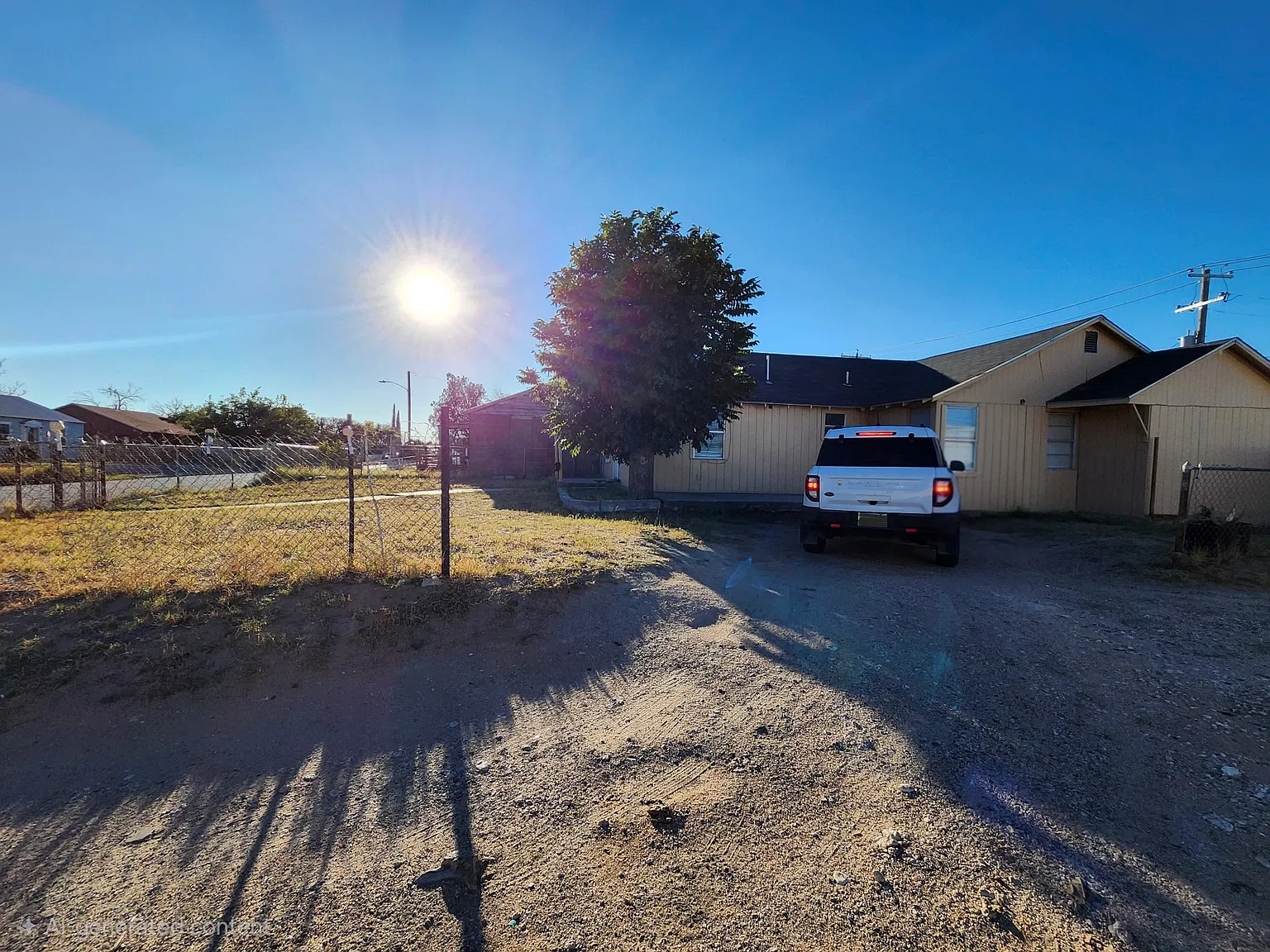 3 bed, 1280 sqft, $1,400 — Photo 2