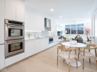 660 River Rd #0, Edgewater, NJ 07020