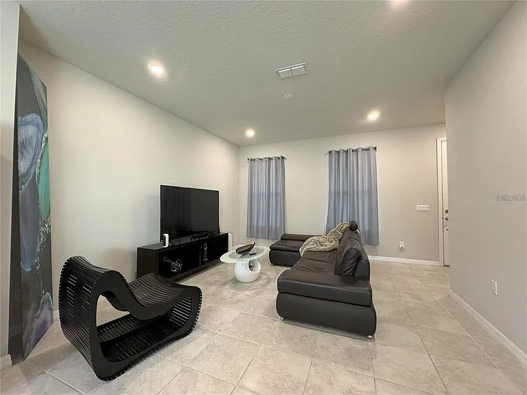 5032 Walker St — Photo 5