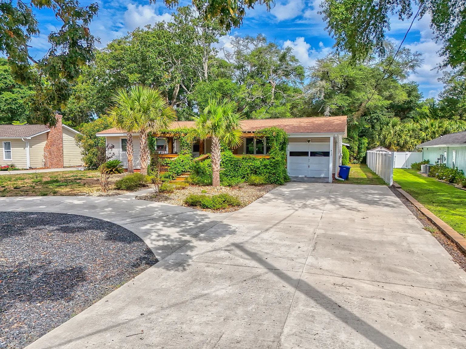 3 bed, 1242 sqft, $2,600 — Photo 3