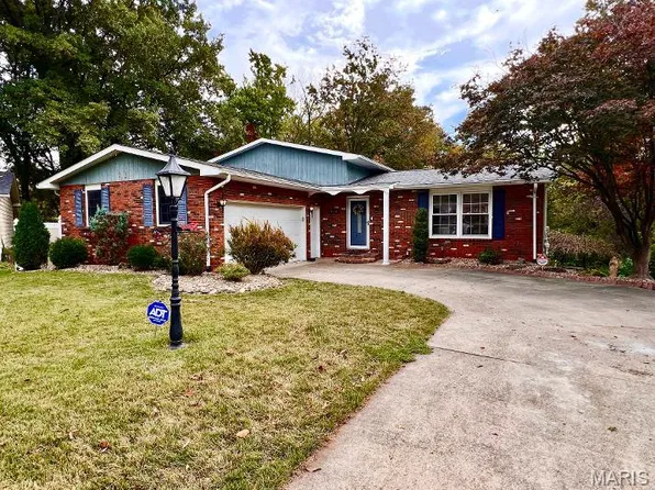 126 Birch St, Bethalto, IL 62010