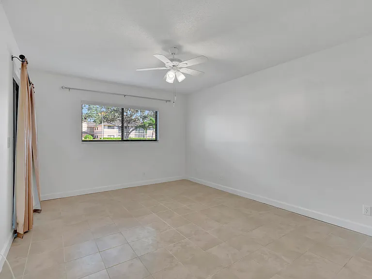 15364 Lakes Of Delray Blvd #45 — Photo 29