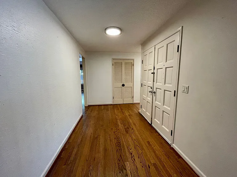 15410 SW Peppermill Ct — Photo 5