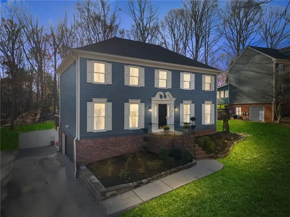 1498 Summer Hollow Trl, Lawrenceville, GA 30043