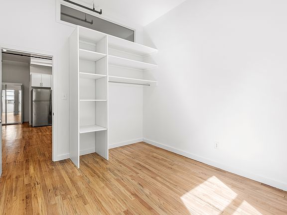4th image of 16 Manhattan Ave APT 2H