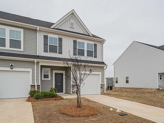 2nd image of 1024 Cornelia St