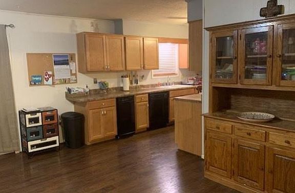 4th image of 121 Shamrock Dr