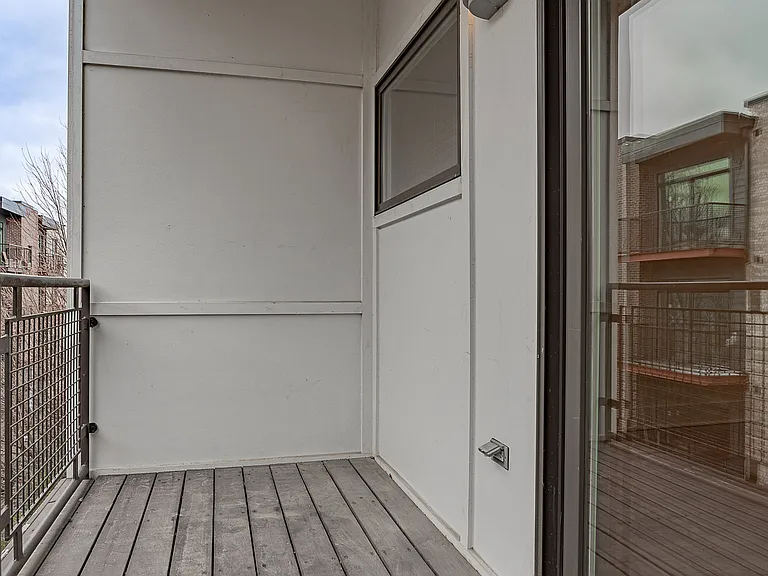 2100 Greenwood St #203 — Photo 13