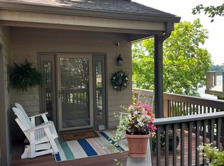 1824 E Waters Edge Dr #84, Bloomington, IN 47401