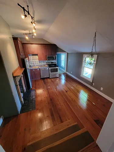 205 Queen St #1 Photo 1