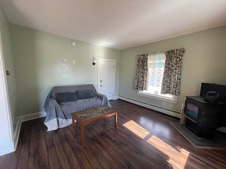 49 E Center St #1 — Photo 7