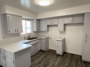 1265 W Devonshire Ave UNIT A-D, Hemet, CA 92543