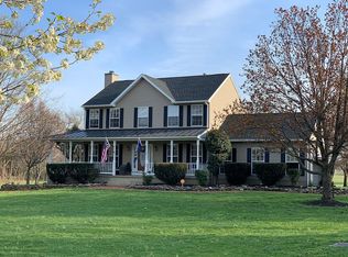 146 Garland Dr, Summit Point, WV 25446