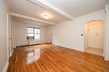 5th image of 200 W 108th St APT 3D