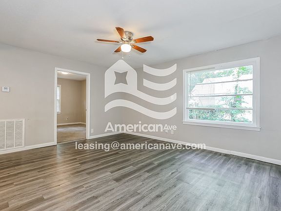 692872_004_living_room_13857315.jpg