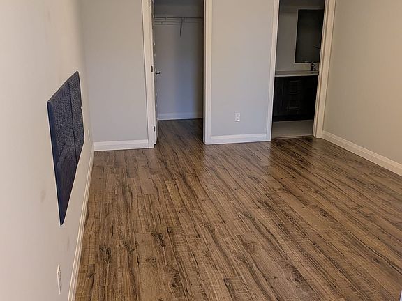 4th image of 3046 Springmeadow Rd E #17