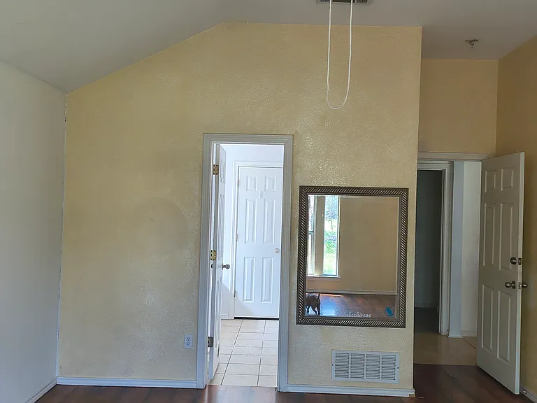 514 Power Dr — Photo 5
