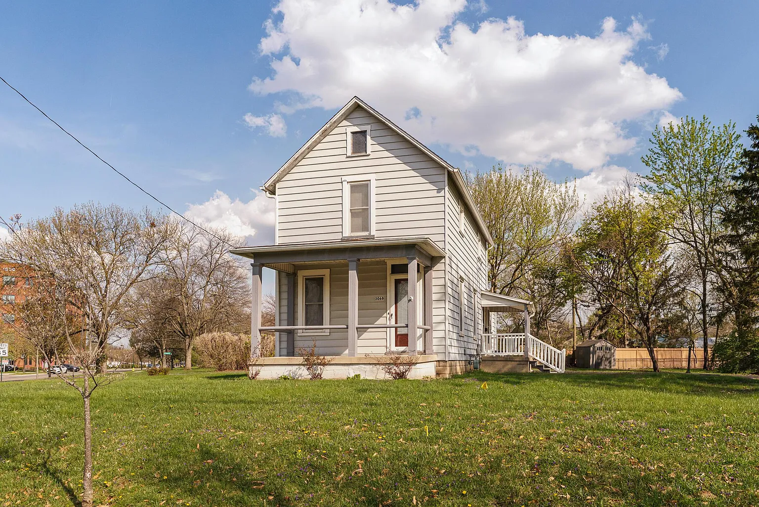 3068 Tremont Rd photo 1