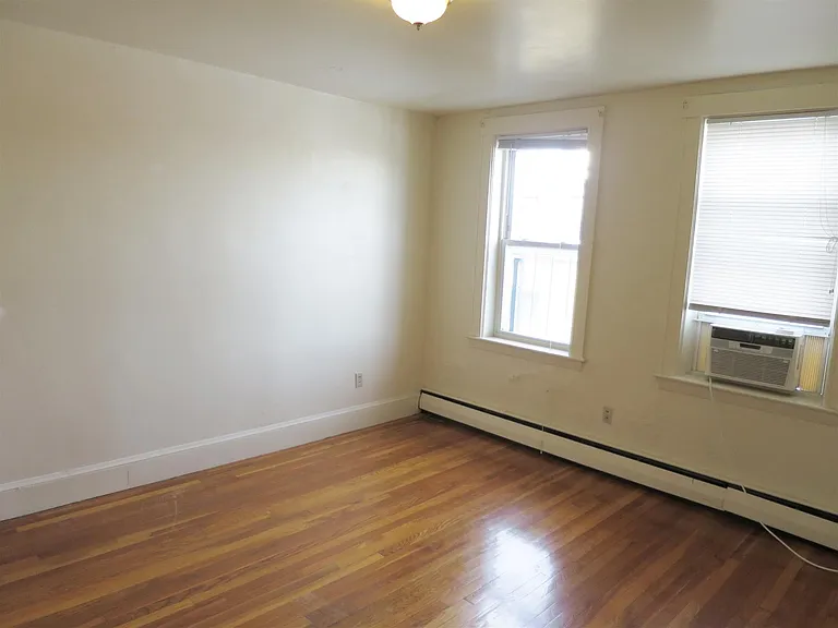 20 Grove St #23 — Photo 10